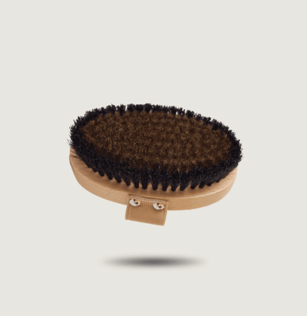 Photo de la brosse pour cellulite que l'on peut voir distinctement