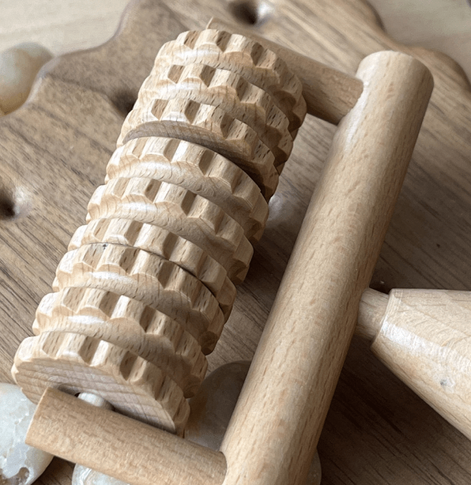 Rouleau Masseur Bois Strié – Outil de madérothérapie 3 rouleau masseur bois strié